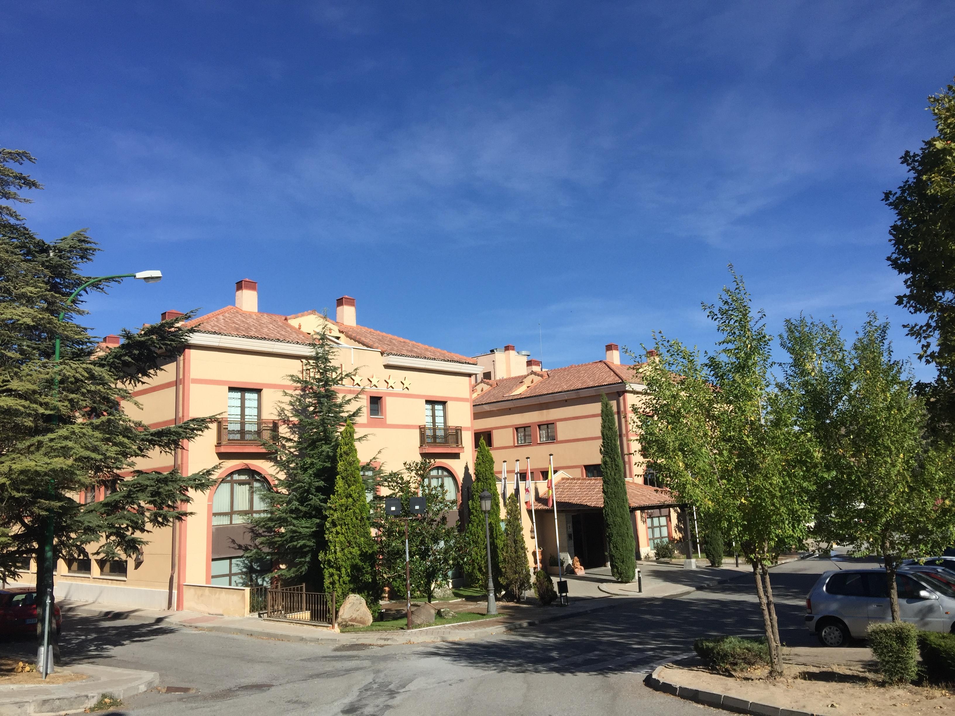 Hotel Segovia Sierra De Guadarrama à Los Ángeles de San Rafael Extérieur photo