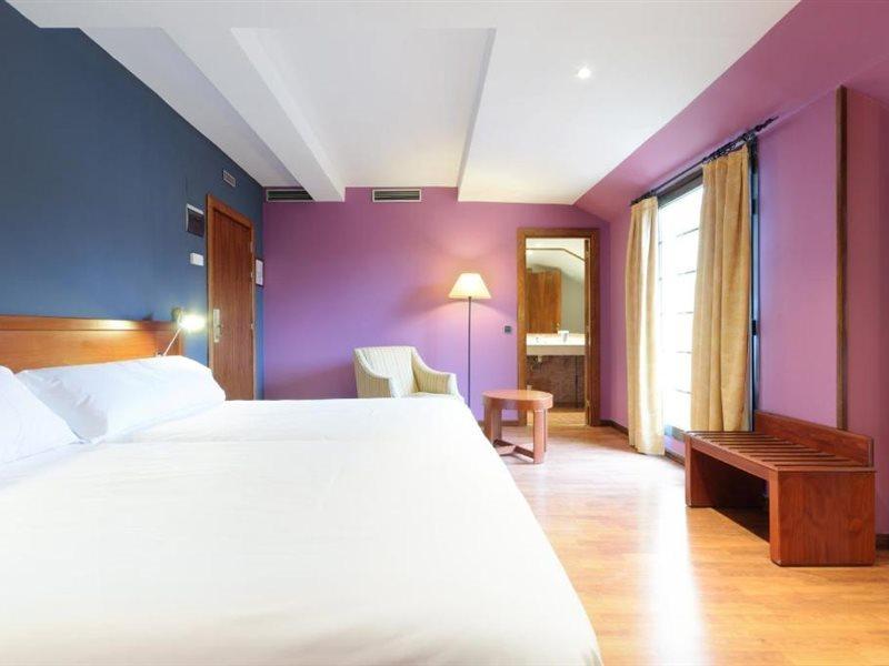 Hotel Segovia Sierra De Guadarrama à Los Ángeles de San Rafael Extérieur photo